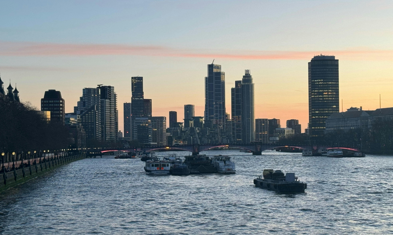 london-rent-a-yacht-for-a-day
